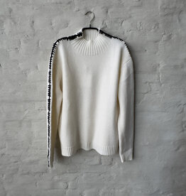 Wen Moon Gina Lily Ecru and Black detail