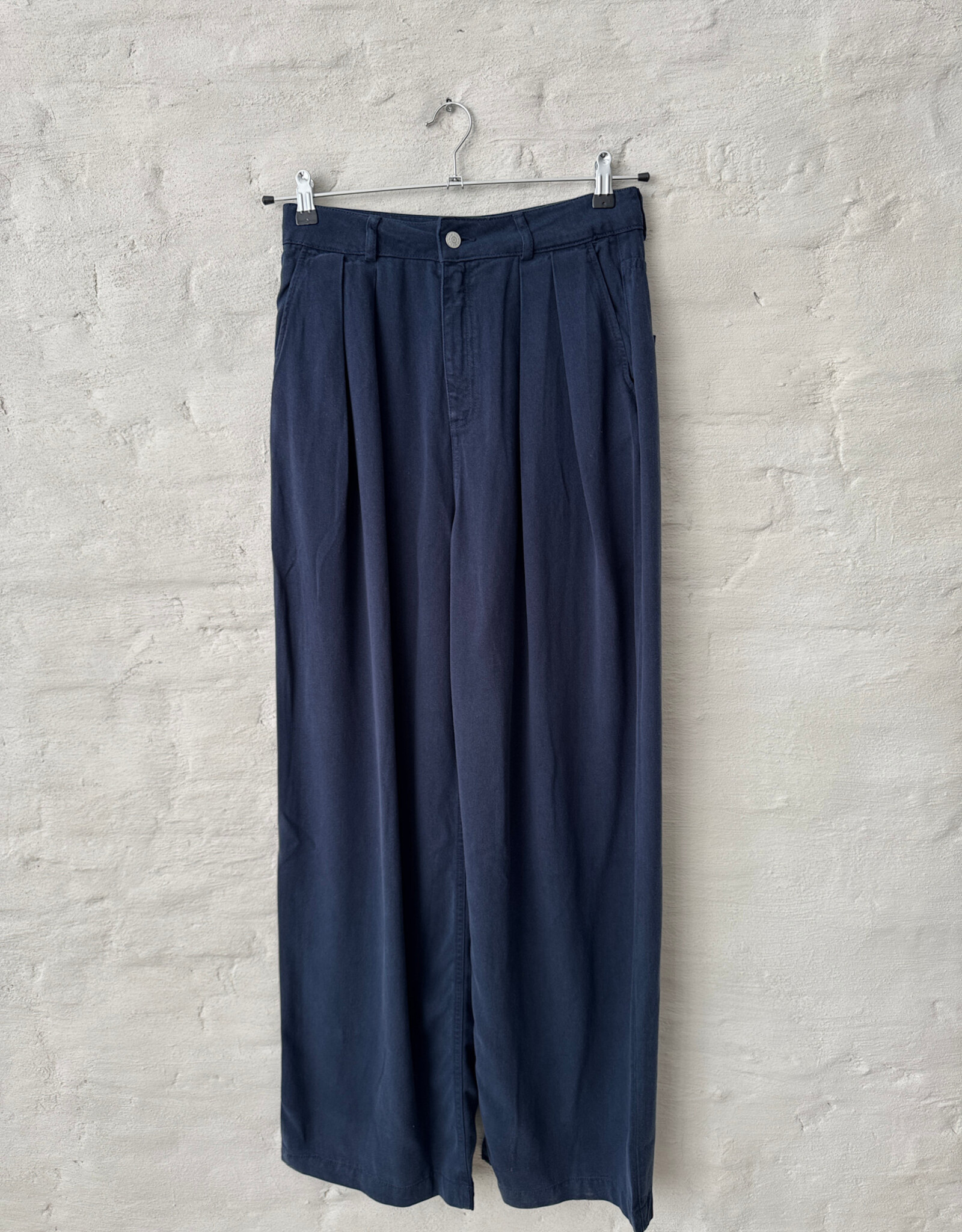 THE NEW SOCIETY Tencel Pant Infin Navy