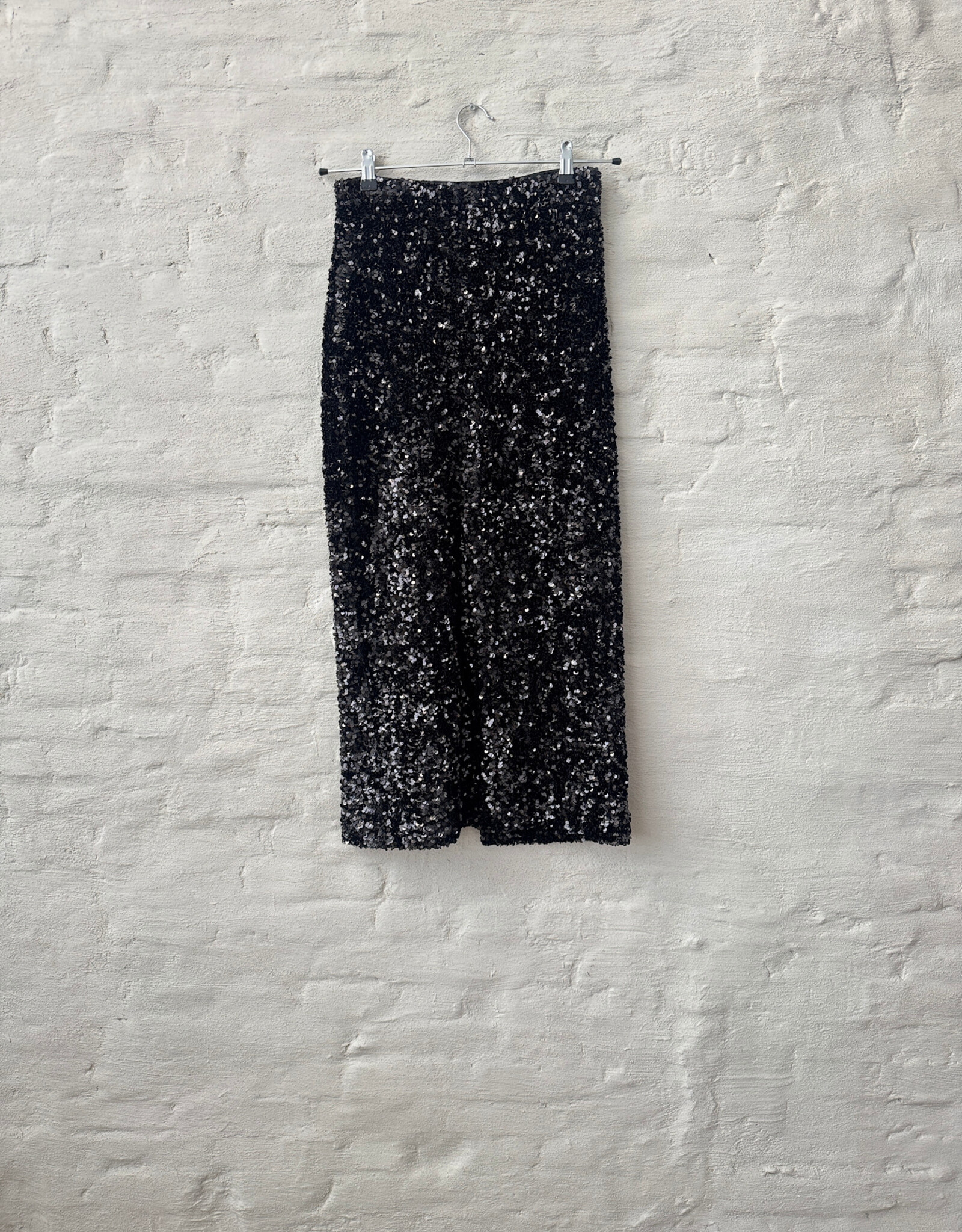 VINCE Seqoins On Velvet Columm maxi Skirt Black