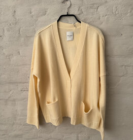 Wen Moon Lise Pale Yellow