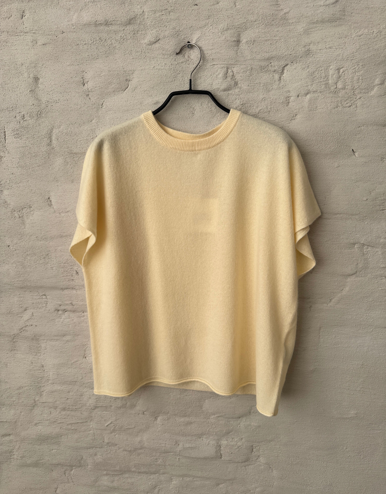 Wen Moon Diane Pale Yellow