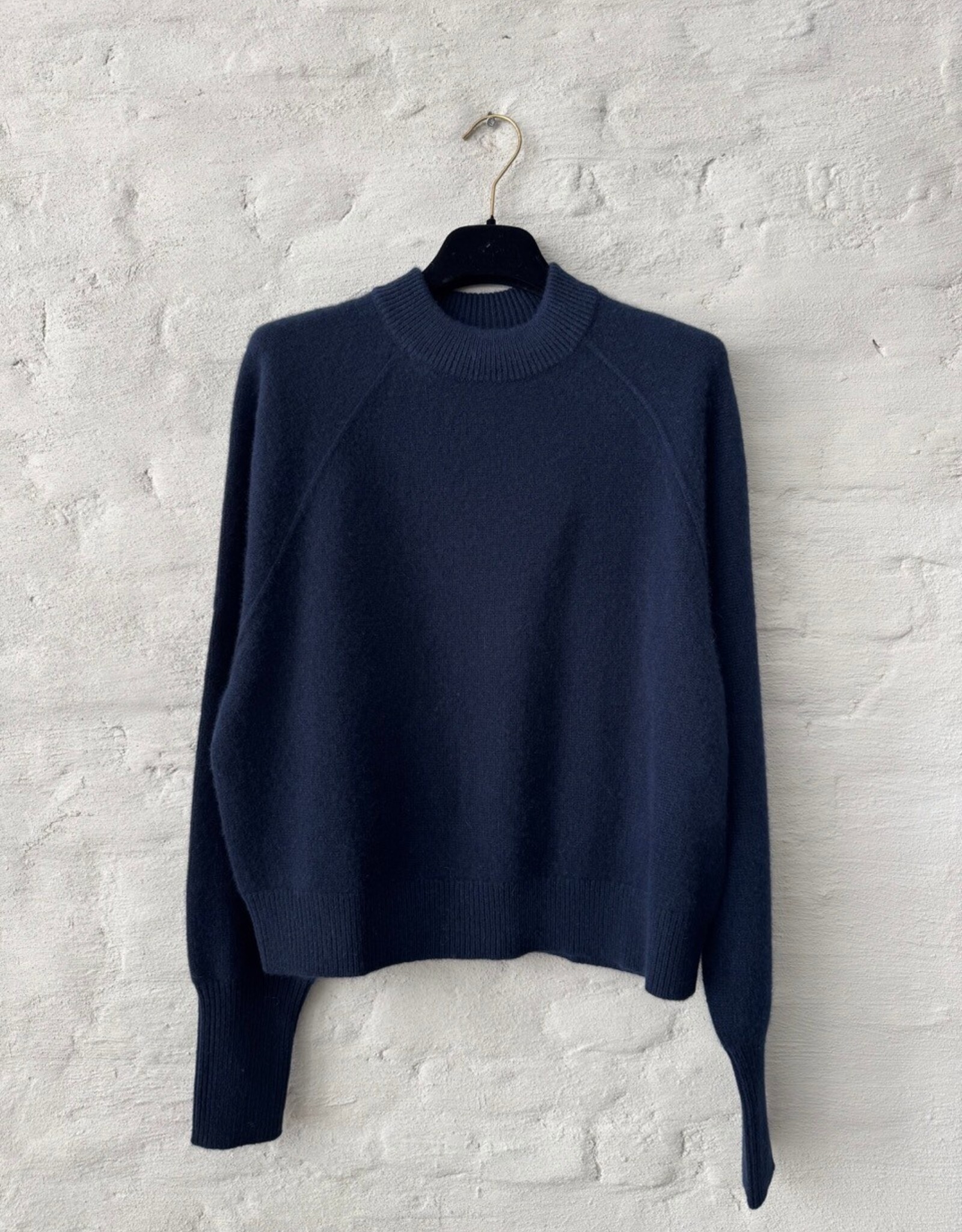 Wen Moon Cindy New Navy
