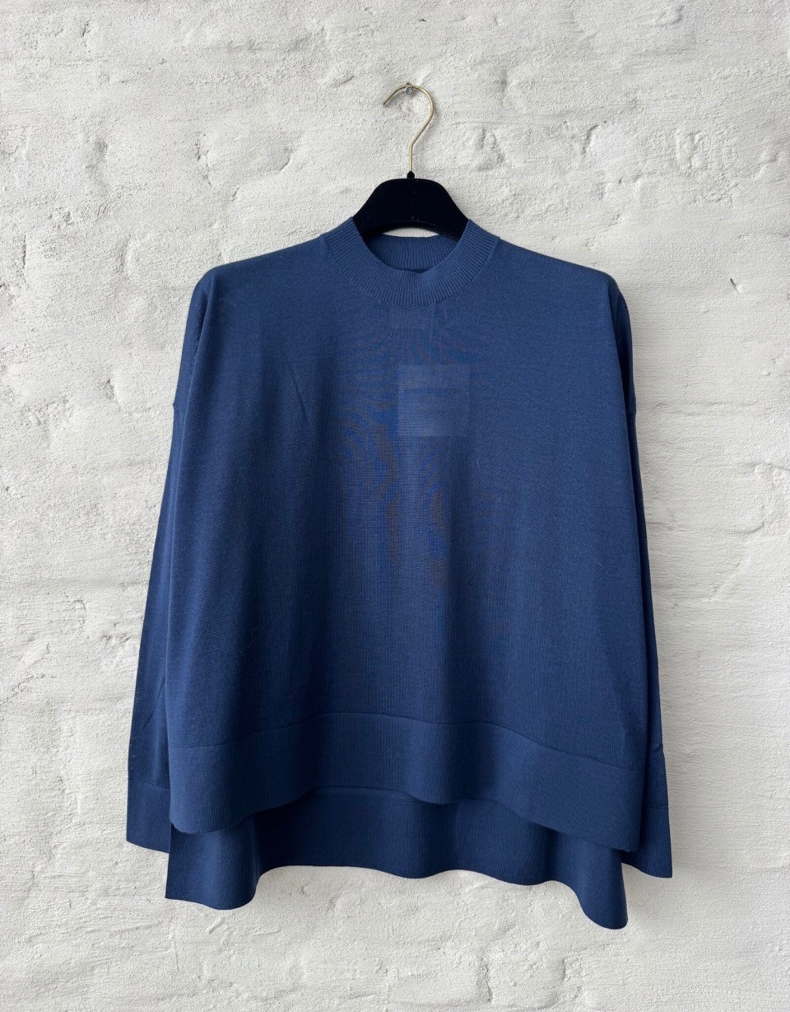 Wen Moon Tommy Navy 2