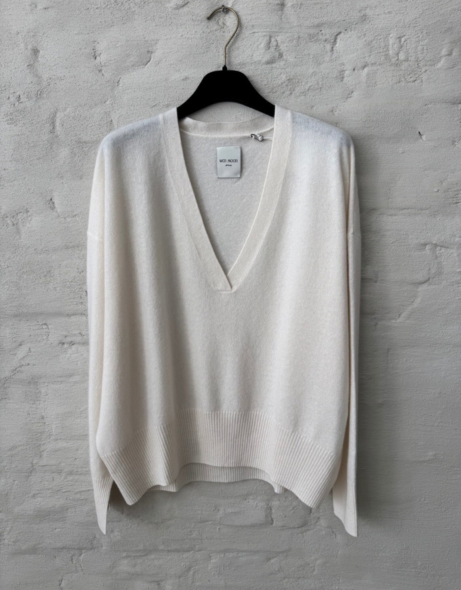 Wen Moon Joelle V-Neck Lily Ecru