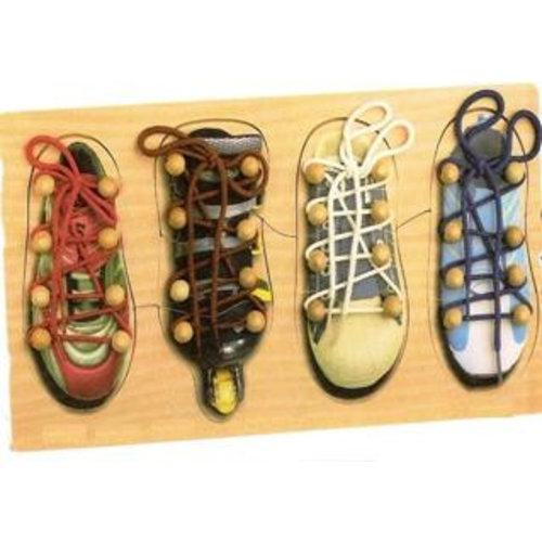 Set de 4 chaussures avec lacets