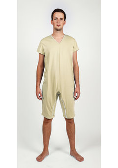 Body à manches courtes et short - fermeture à glissière dans le dos et entre les genoux