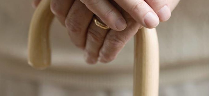 Comment utiliser correctement une canne ?
