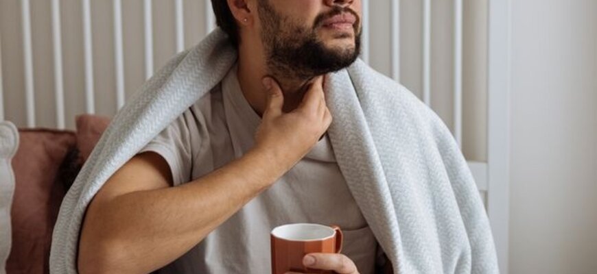 Maux de gorge ou problèmes de déglutition dus au stress : ce qu'il faut savoir et comment les soulager
