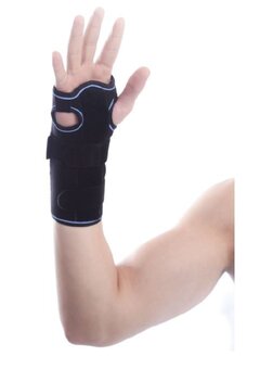 Attelle de poignet orthopédique