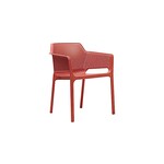Chaise soignée avec accoudoirs