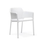 Chaise soignée avec accoudoirs
