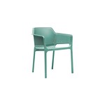 Chaise soignée avec accoudoirs