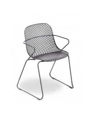 Grosfillex Kunststof Design Terrasstoel  Ramatuelle 73' - Met Armleuning - Grosfillex