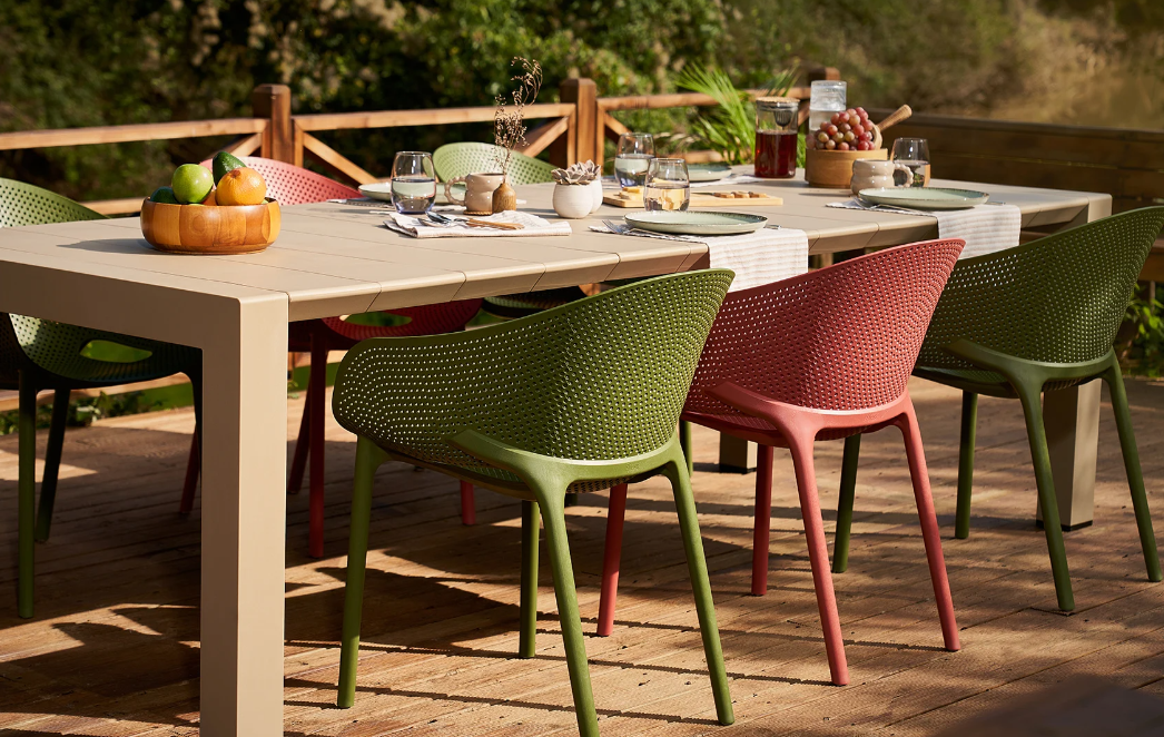 Hoe ergonomisch zijn kunststof tuinstoelen?