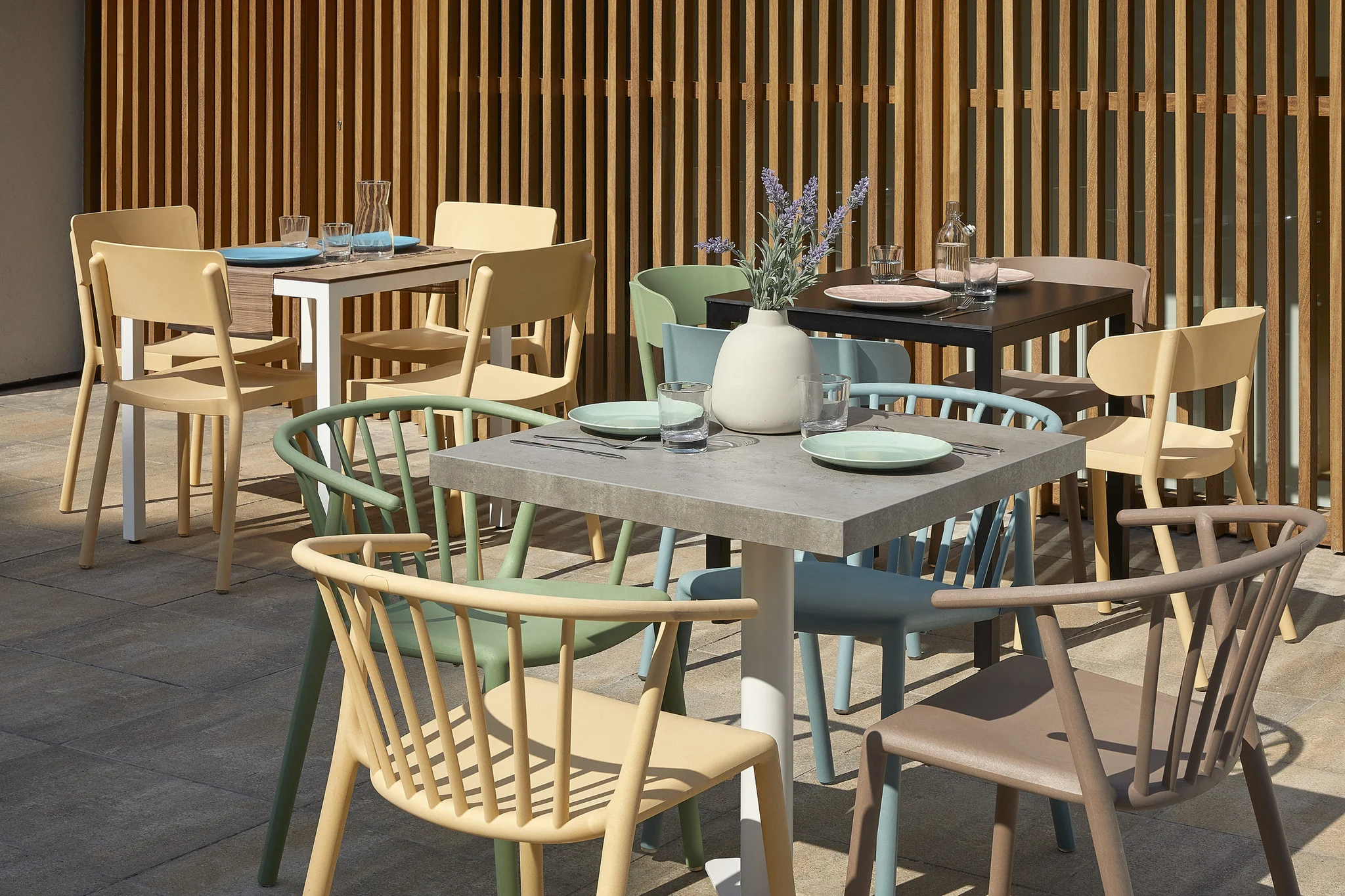 De top 5 beste horeca stoelen voor buiten