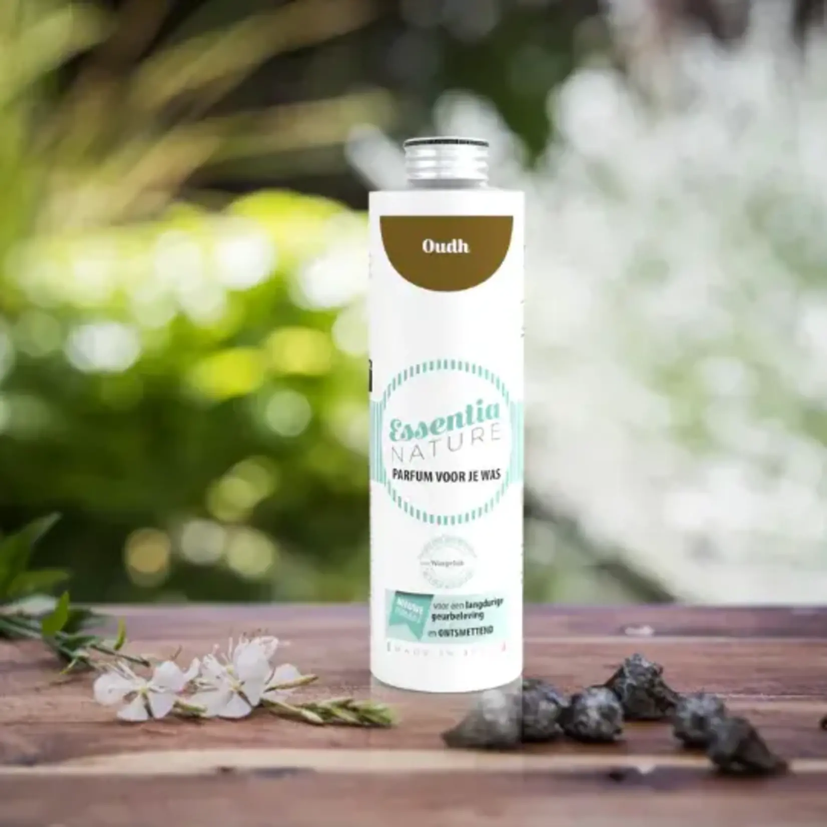 Essentia Wasparfum Oudh 250 ml