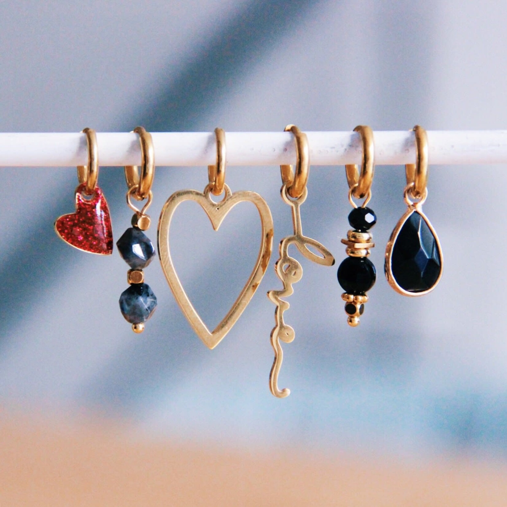 Bazou Stainless steel hoop earrings LOVE - gold