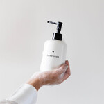 Bastion Collections Soap dispenser white/black Hand soap heart