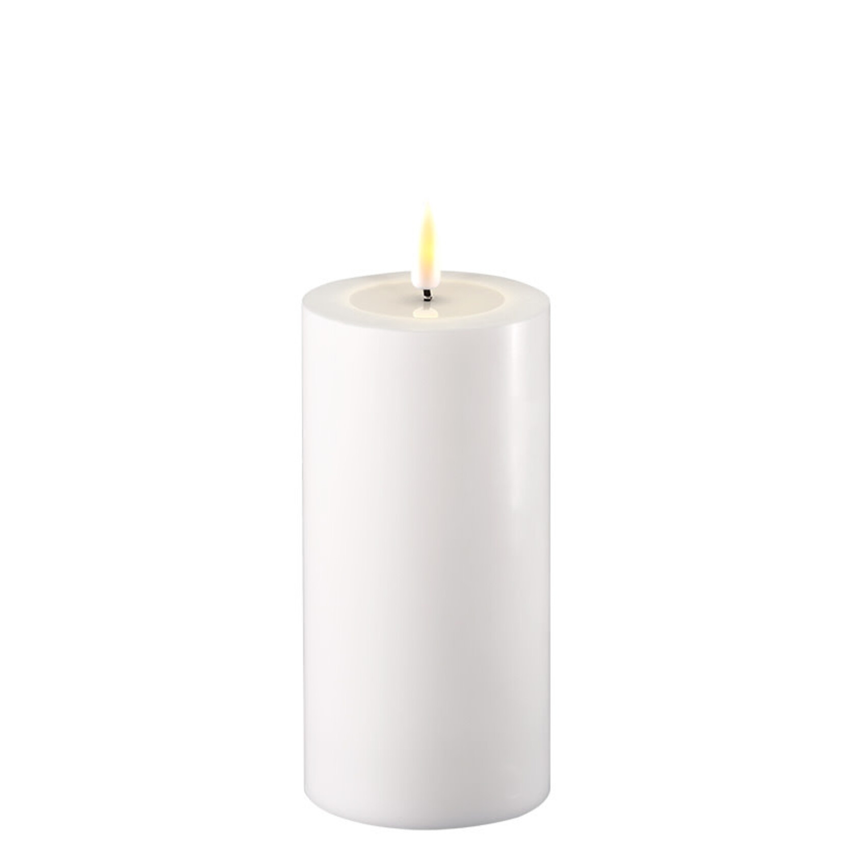 Deluxe Homeart White LED Candle D7.5*15