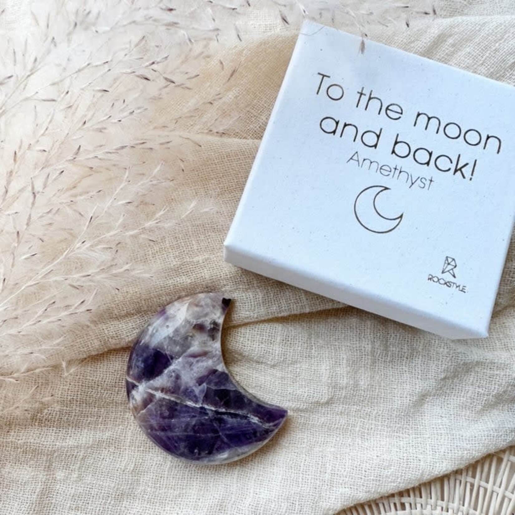 Rocktstyle To the moon and back steen