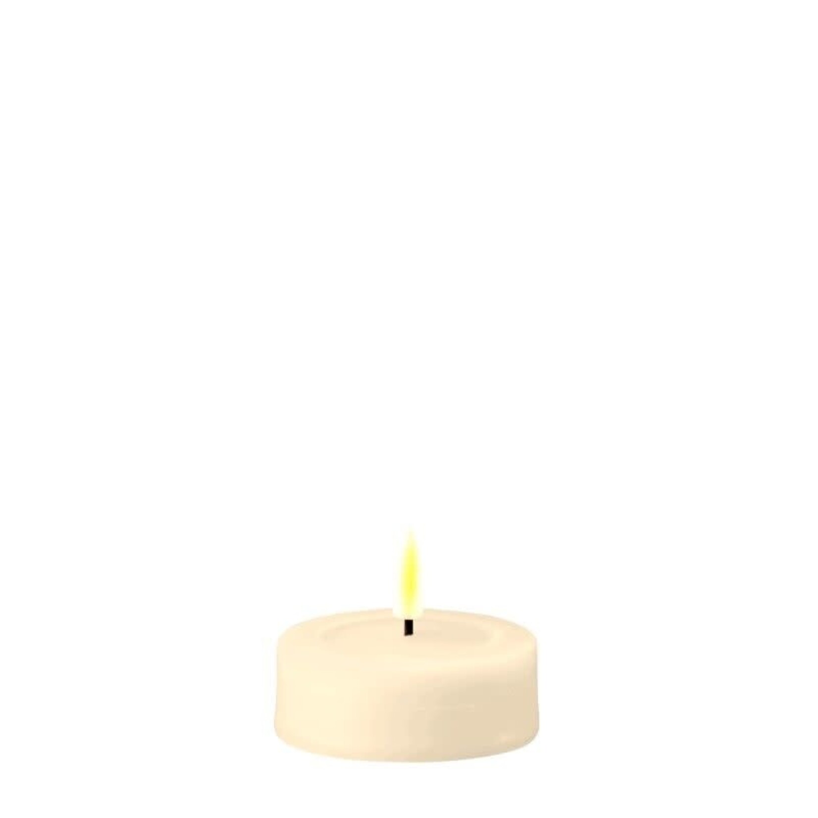 Deluxe Homeart Cream LED Jumbo Tealight Candle D 6,1 * 5,5 cm per stuk