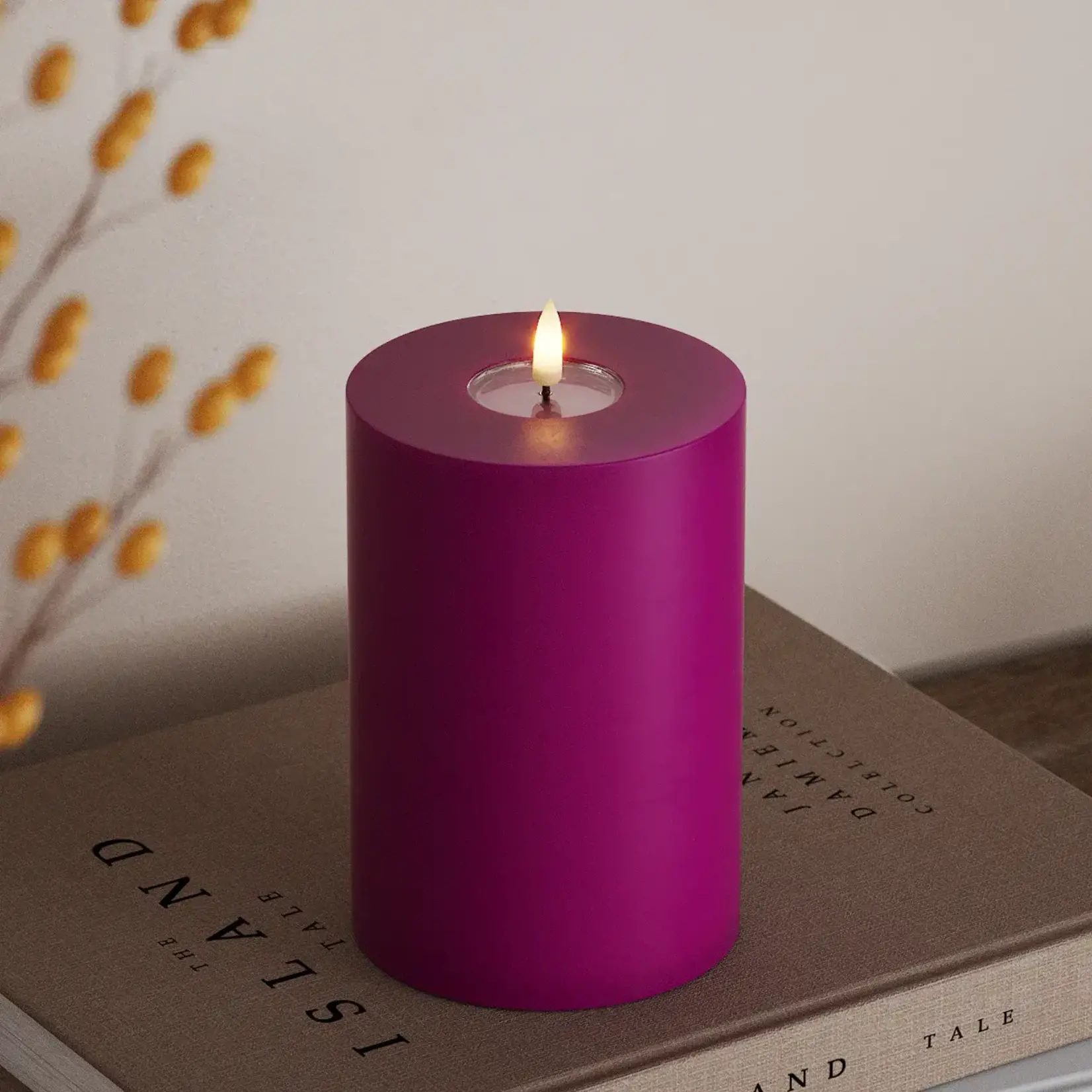 Deluxe Homeart Violet LED Candle D: 10 * 15cm