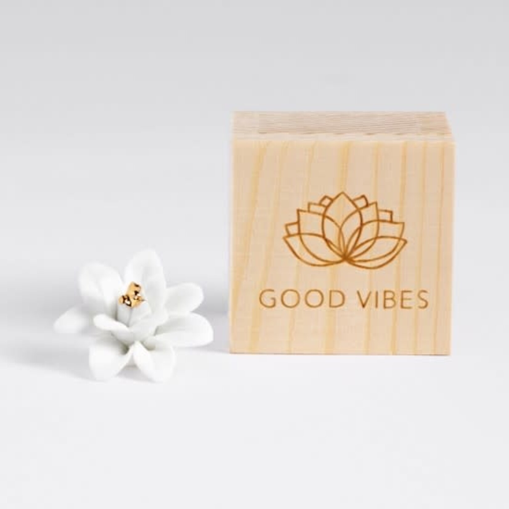 Räder Räder Good Vibes Lotus in houten doosje