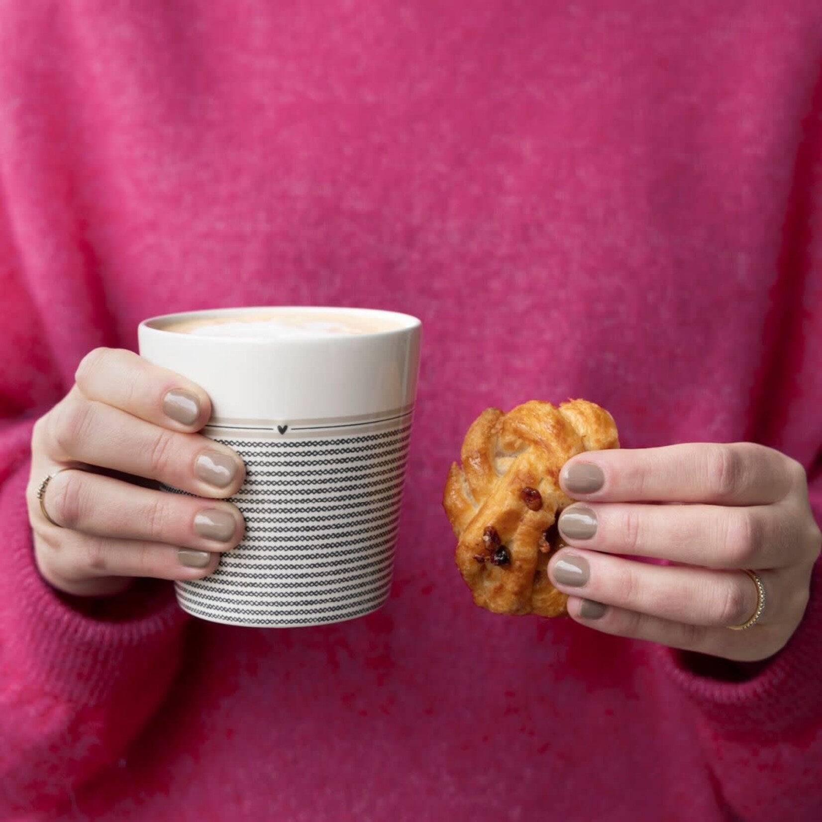 Bastion Collections Bastion Cup White Stripes Little Heart