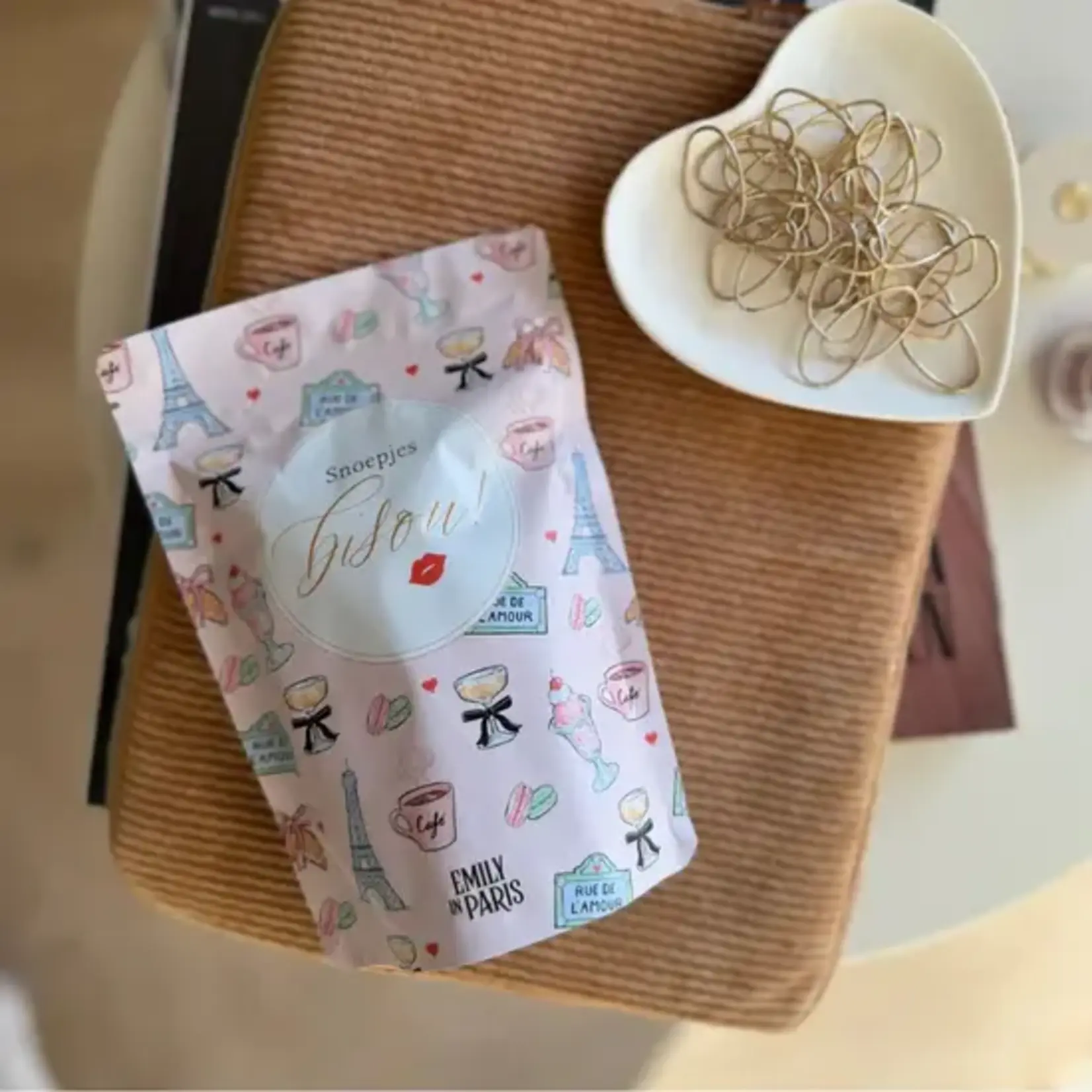 Stationery & Gift Emily in Paris- snoepjes