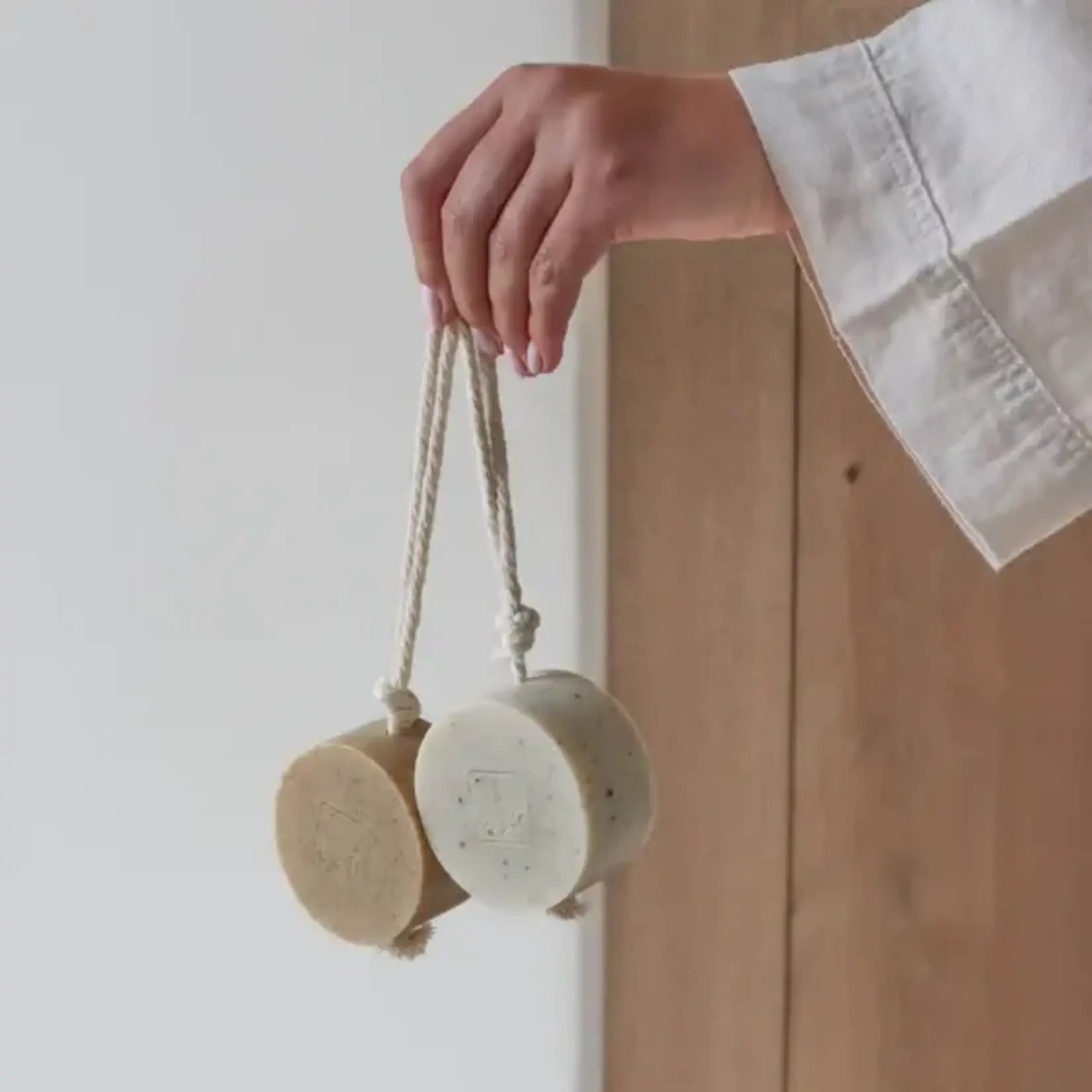 Leeff Leeff Soap bar with rope orange spice Big hug