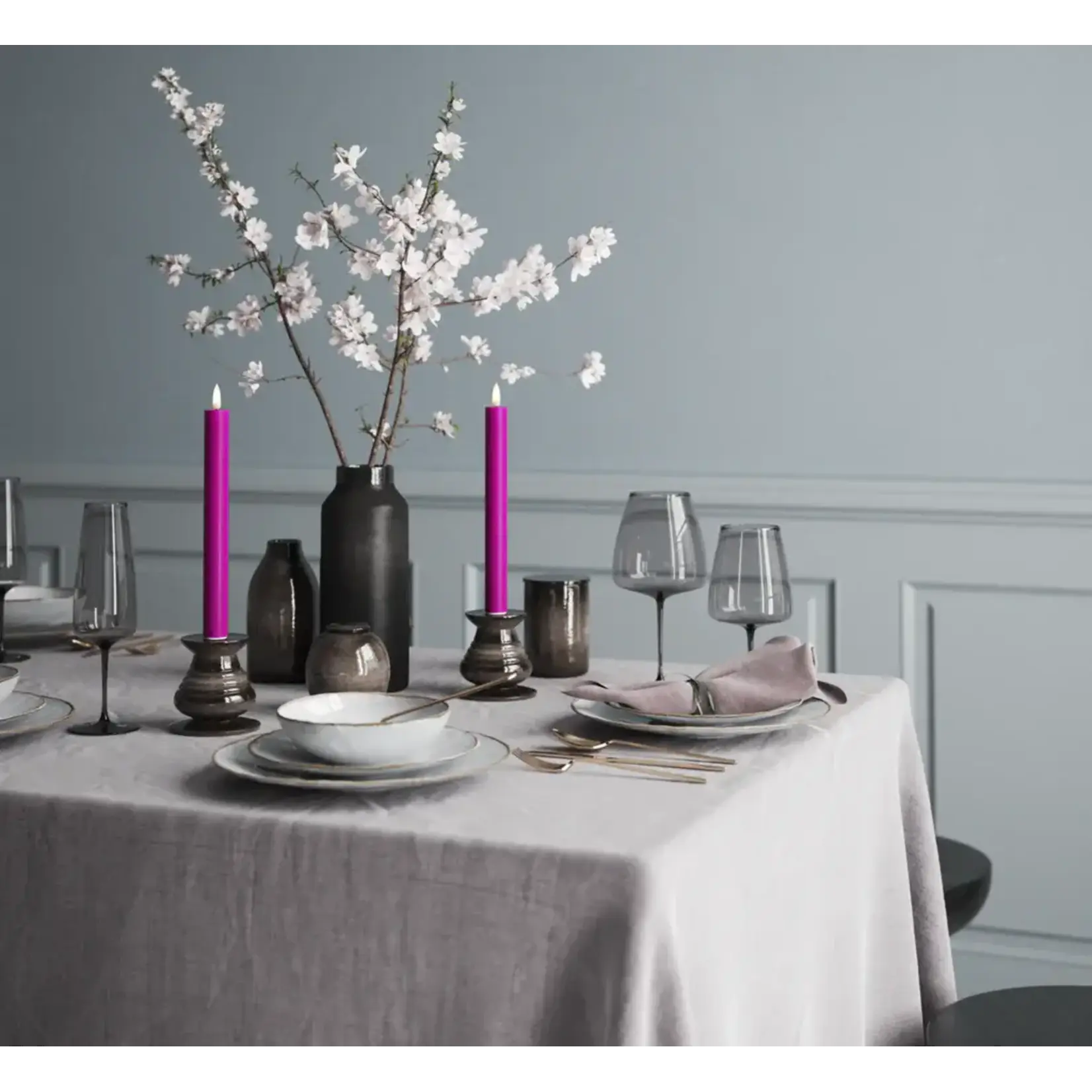 Deluxe Homeart Violet LED Dinner candle 2,2 * 15 cm