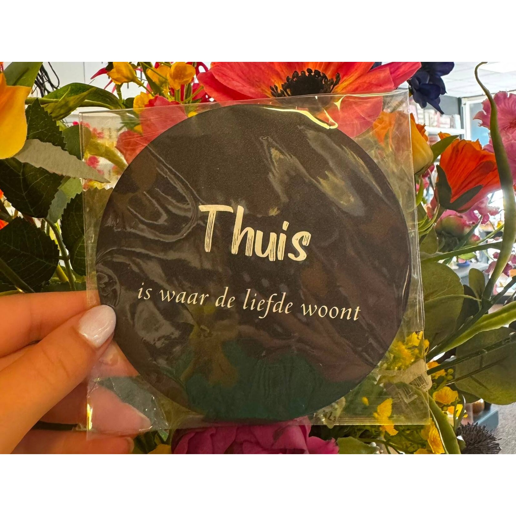 Muurcirkel ''thuis is waar de liefde woont'' 12 cm zwart