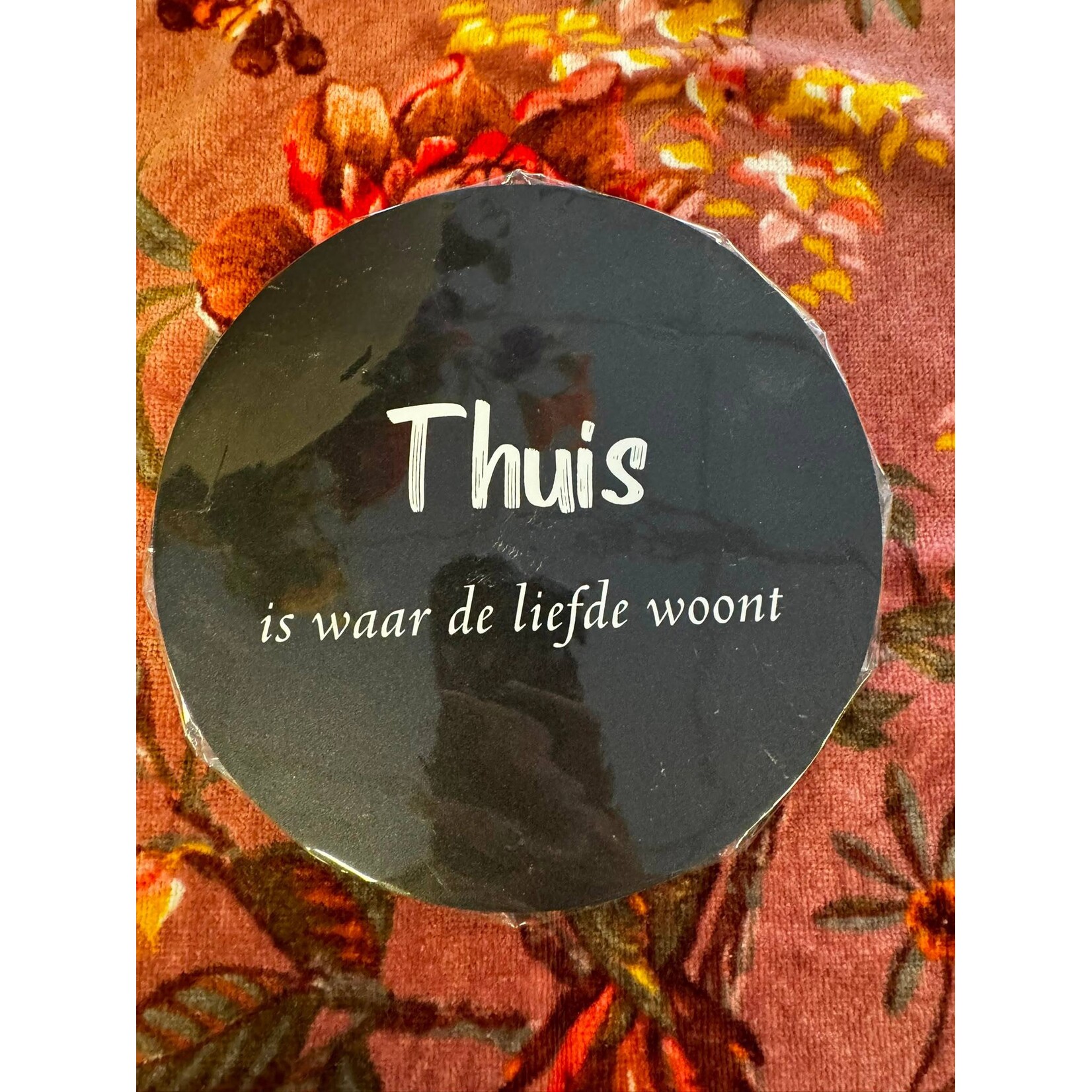 Home Sweet Home Muurcirkel zwart met tekst '' Thuis is waar de liefde woont'' 20 cm