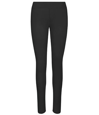 select black leggings