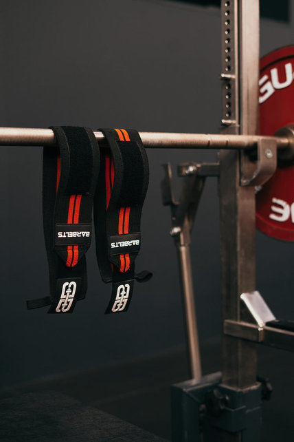 Barbelts Wrist wraps - extreme - zwart/rood - 68cm