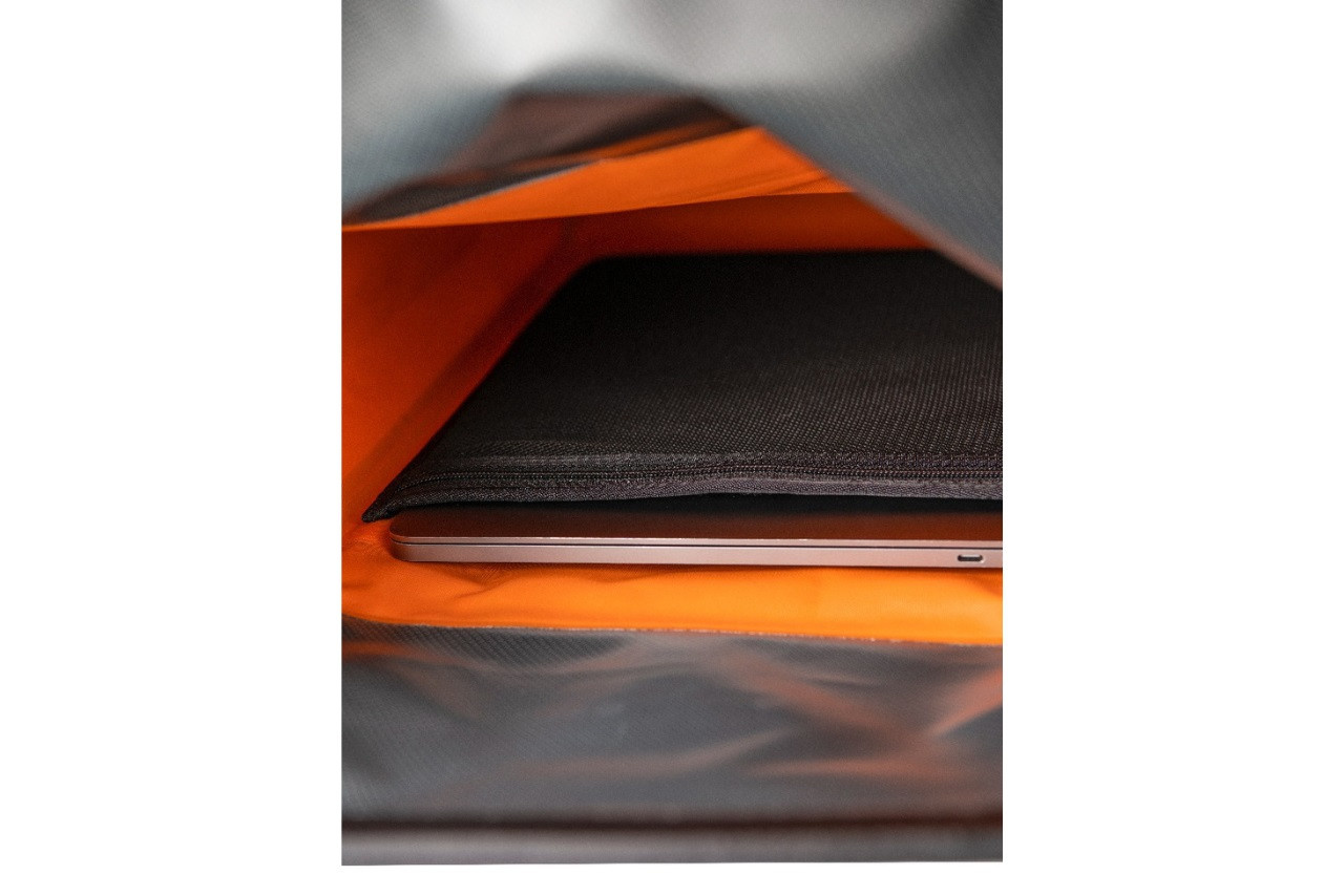 Tas Brompton Borough  Waterproof backpack M + Frame Graphite-5