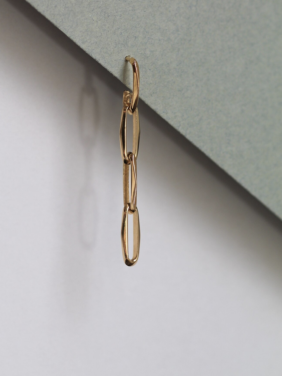 Laure De Mees Oval links earrings gold