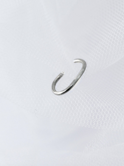 Laure De Mees Fine cuff earring silver