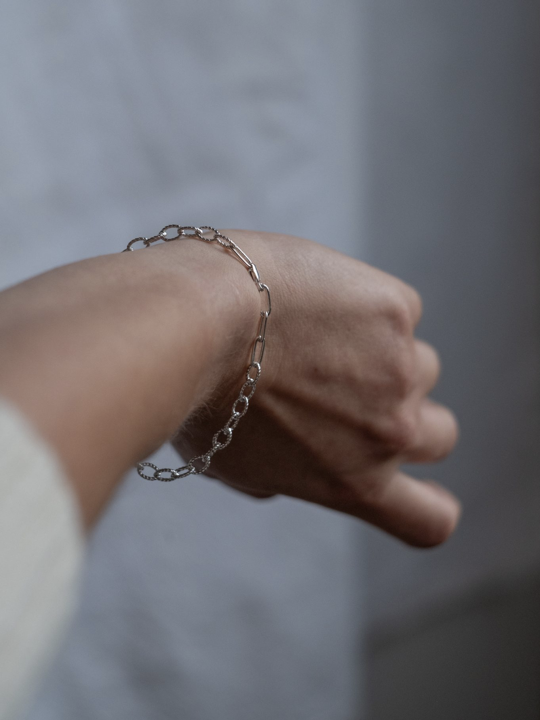 Laure De Mees Metamorphose bracelet silver