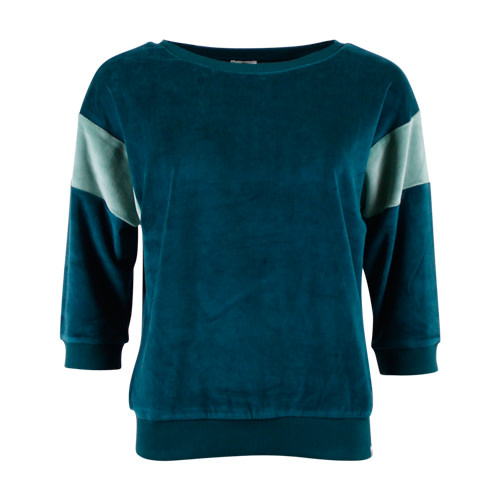 Chills&Fever Sweater ona velvet deep teal