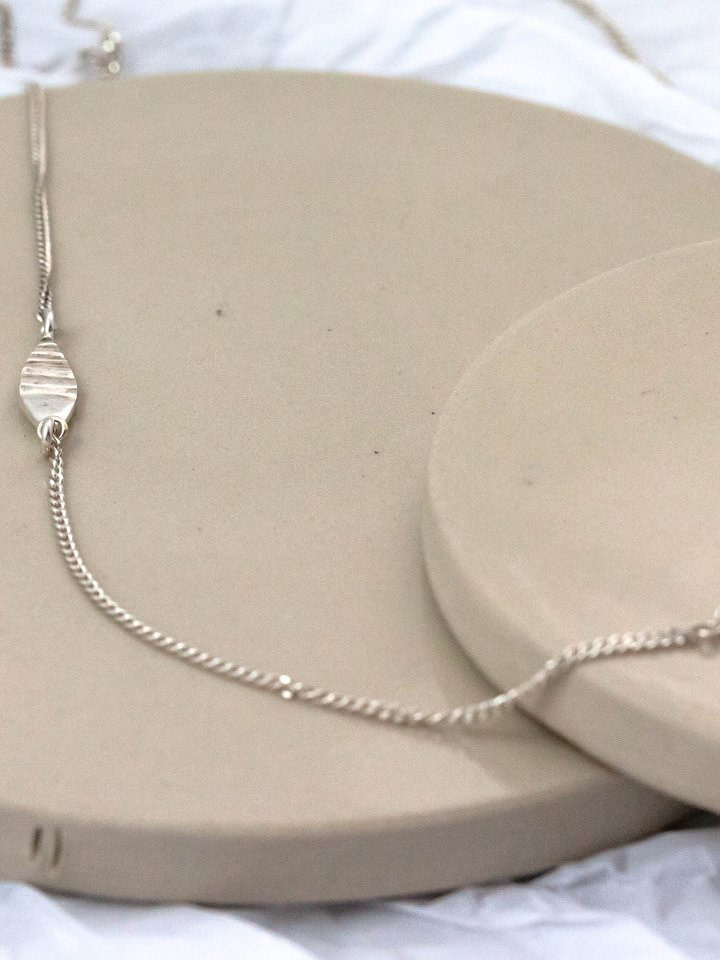 Studio Scarlett Ketting up and down zilver
