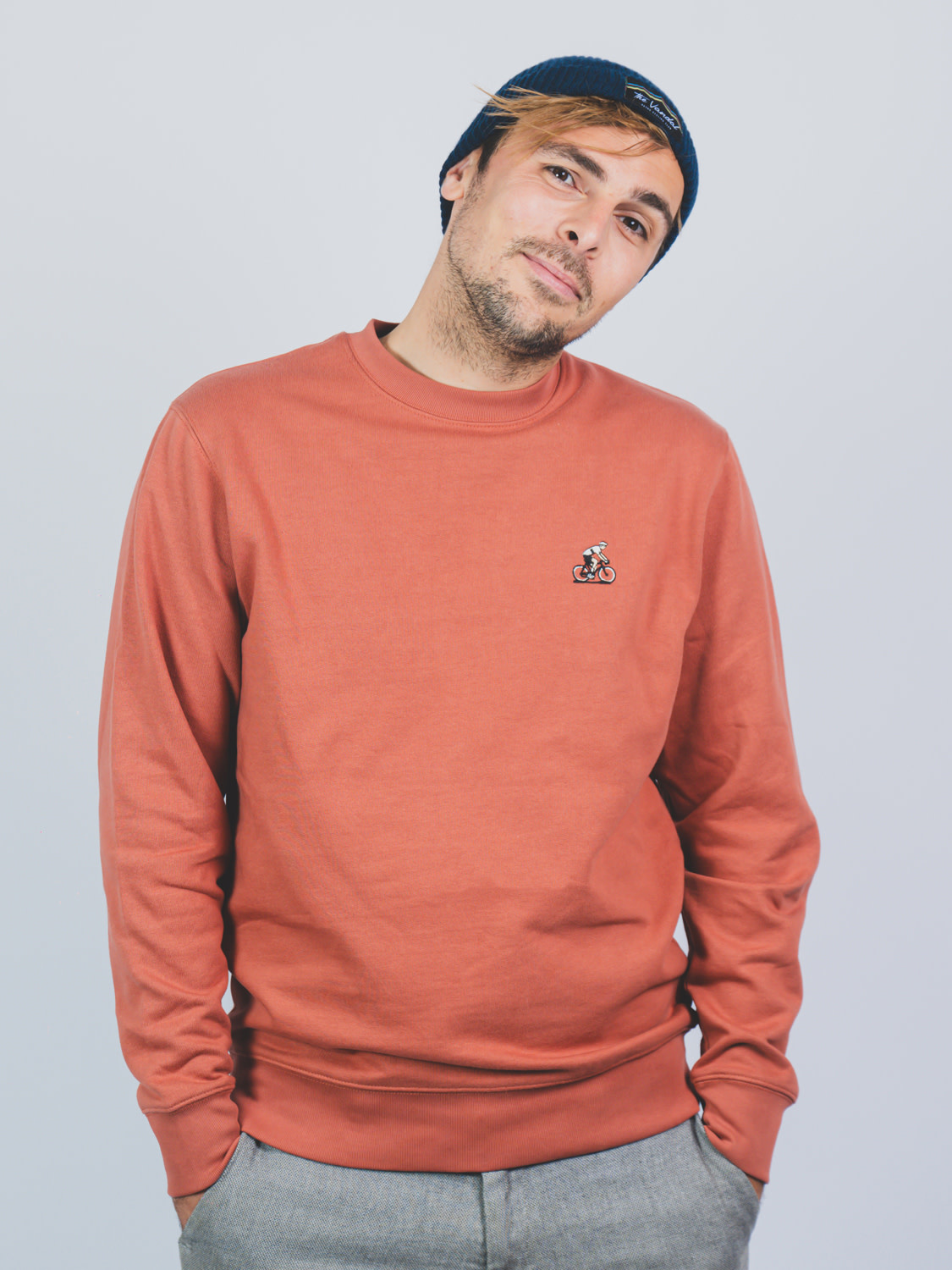 The Vandal Heritage sweater brick