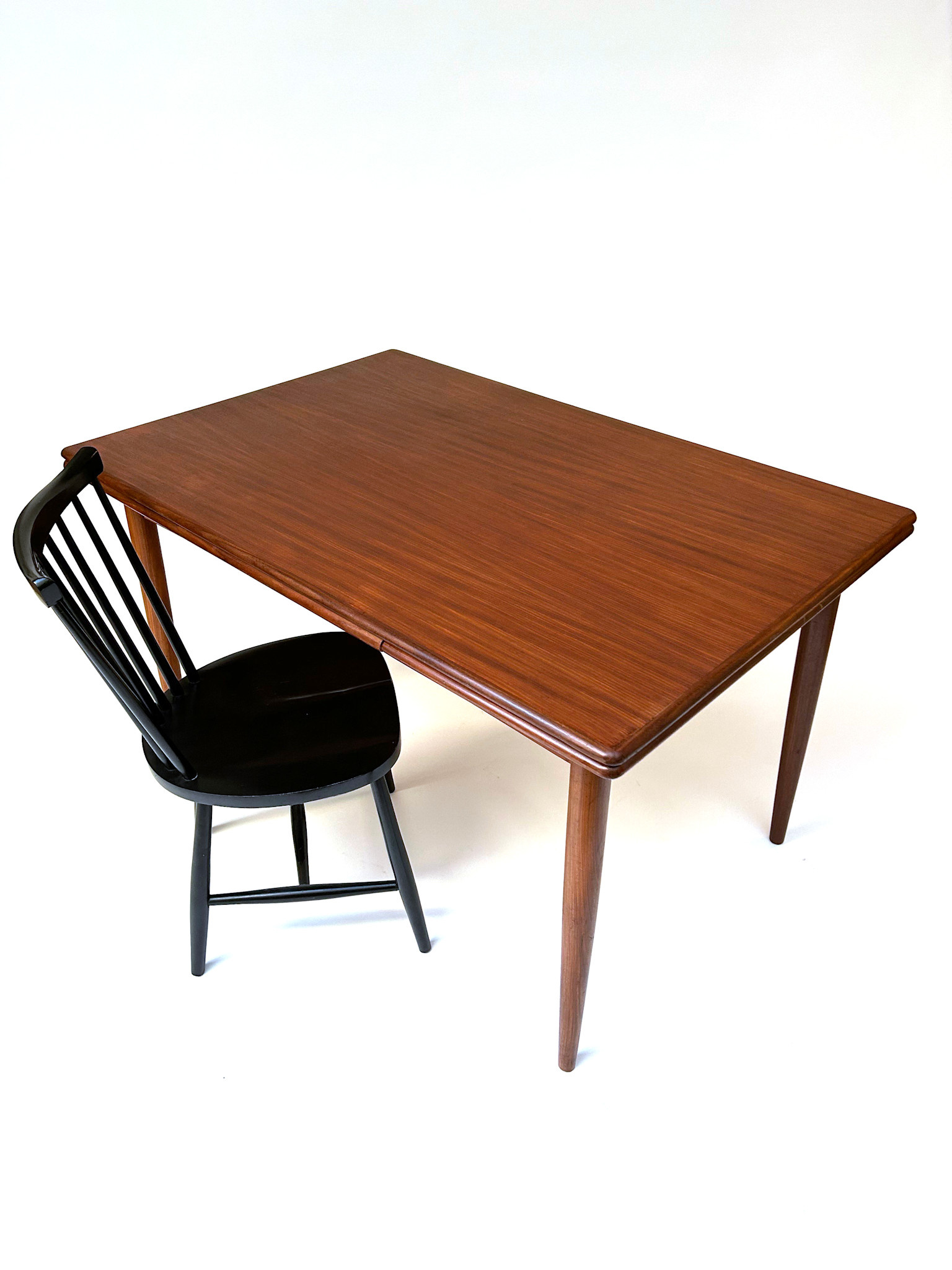Vintage uitschuifbare tafel 126(204)x85 cm