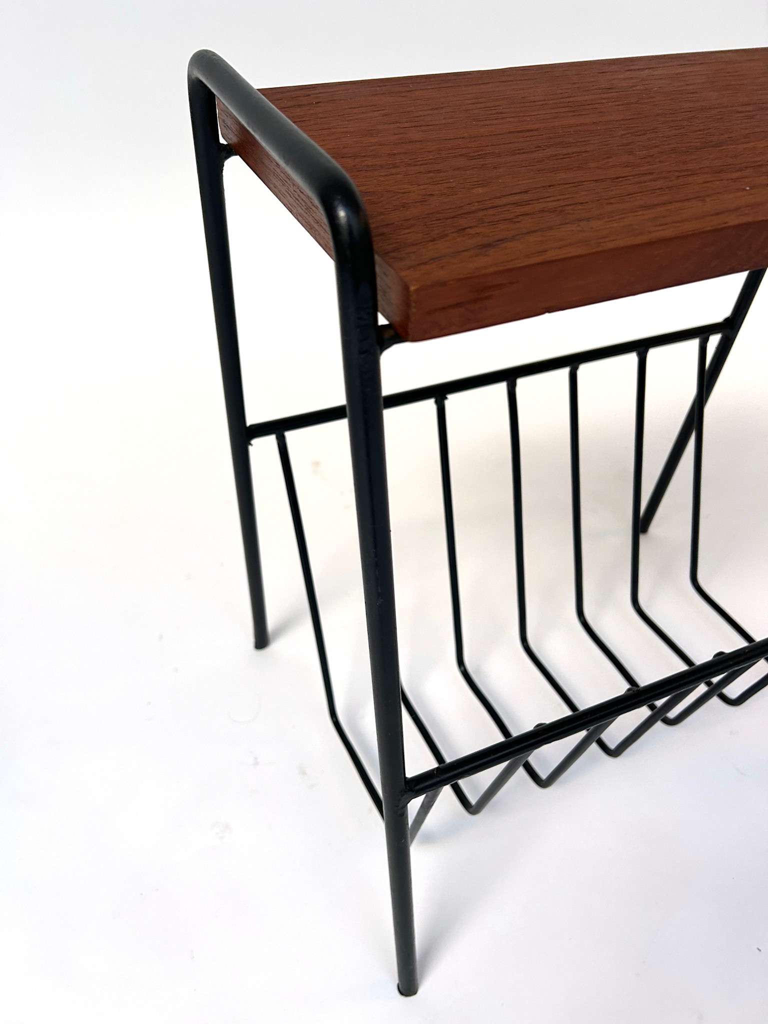 Vintage krantenbakje