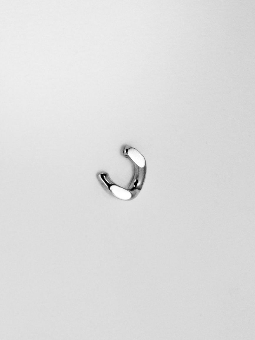 Laure De Mees Chunky link stud half zilver