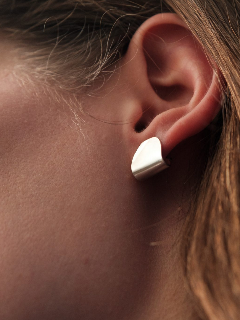 Laure De Mees Pebble earring goud (paar)