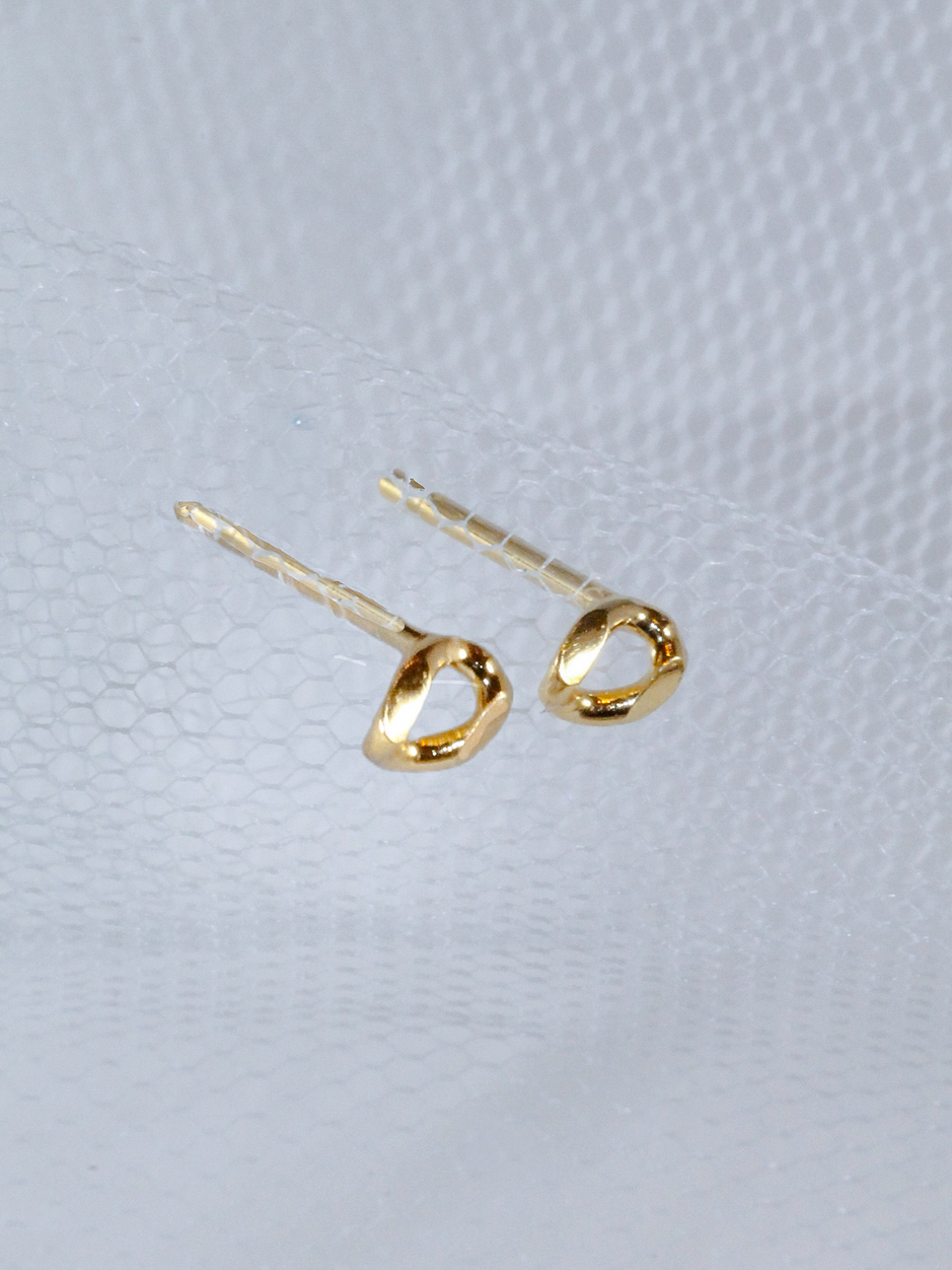 Laure De Mees Tiny link stud goud (stukprijs)