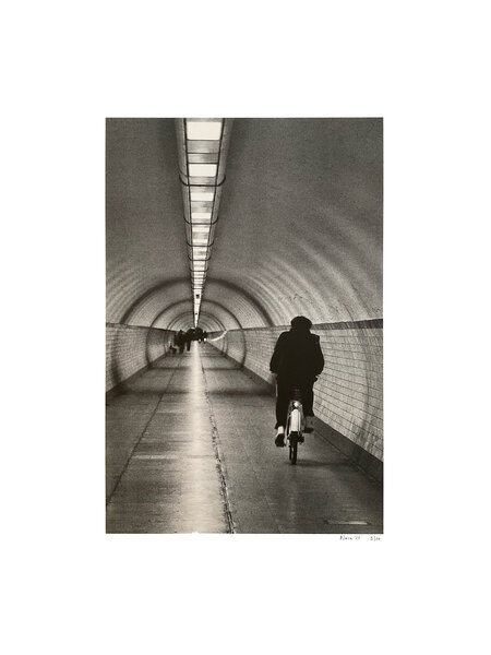 Nora Dekoning Riso print voetgangerstunnel in kader 33x45cm