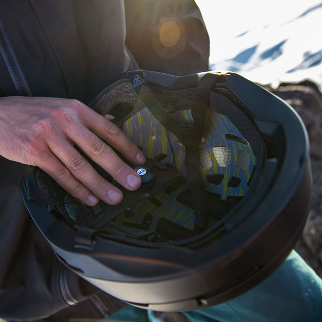 Summit MIPS® - Matte Black