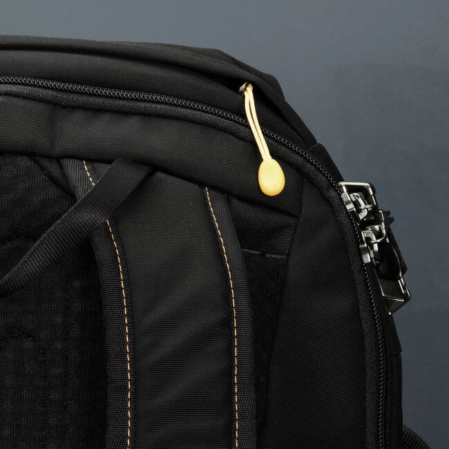 FCS x Pacsafe | Day Pack 28L